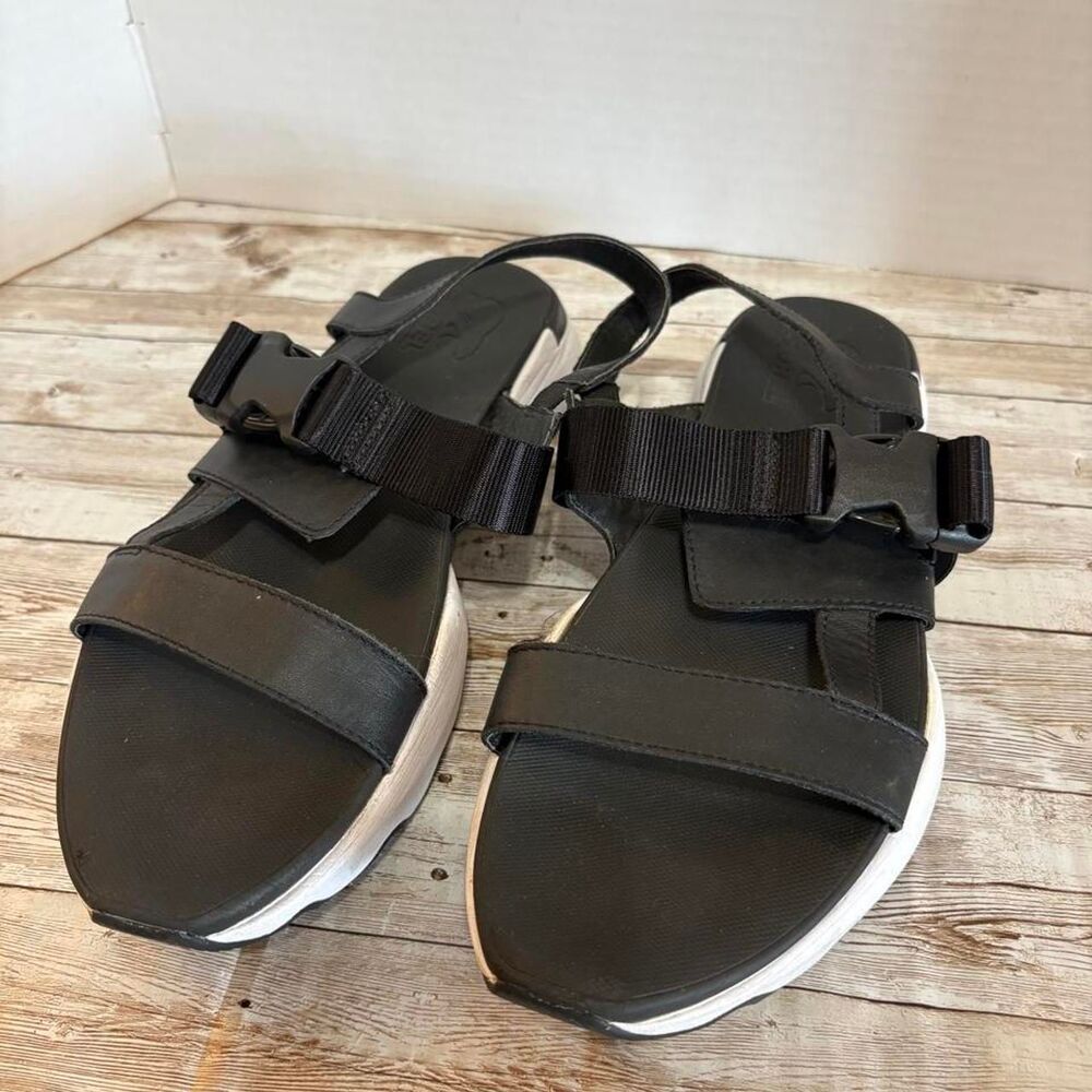 Sorel Women's Black Sandals